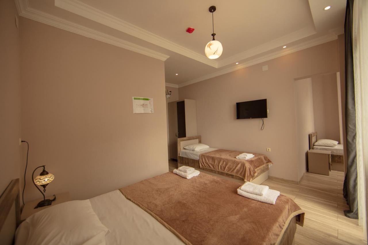Hotel Tamari à Kvariati Extérieur photo